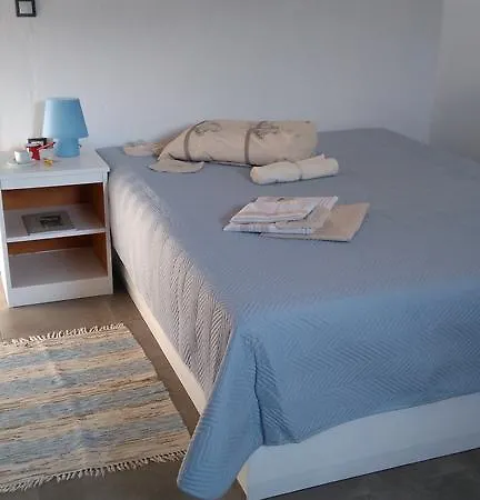 Maison Pieds Dans L'eau Semesterbostad *